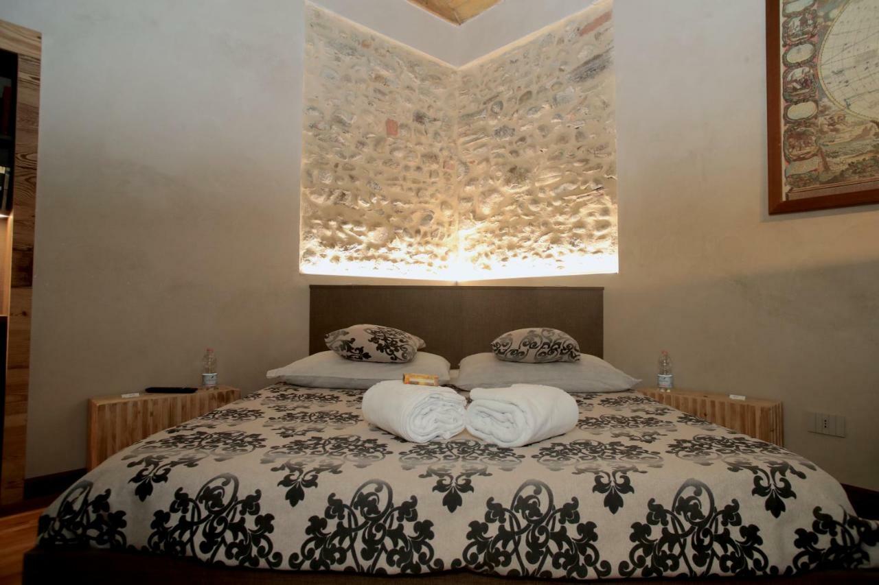 Epicuro Guest House سوما لومباردو المظهر الخارجي الصورة