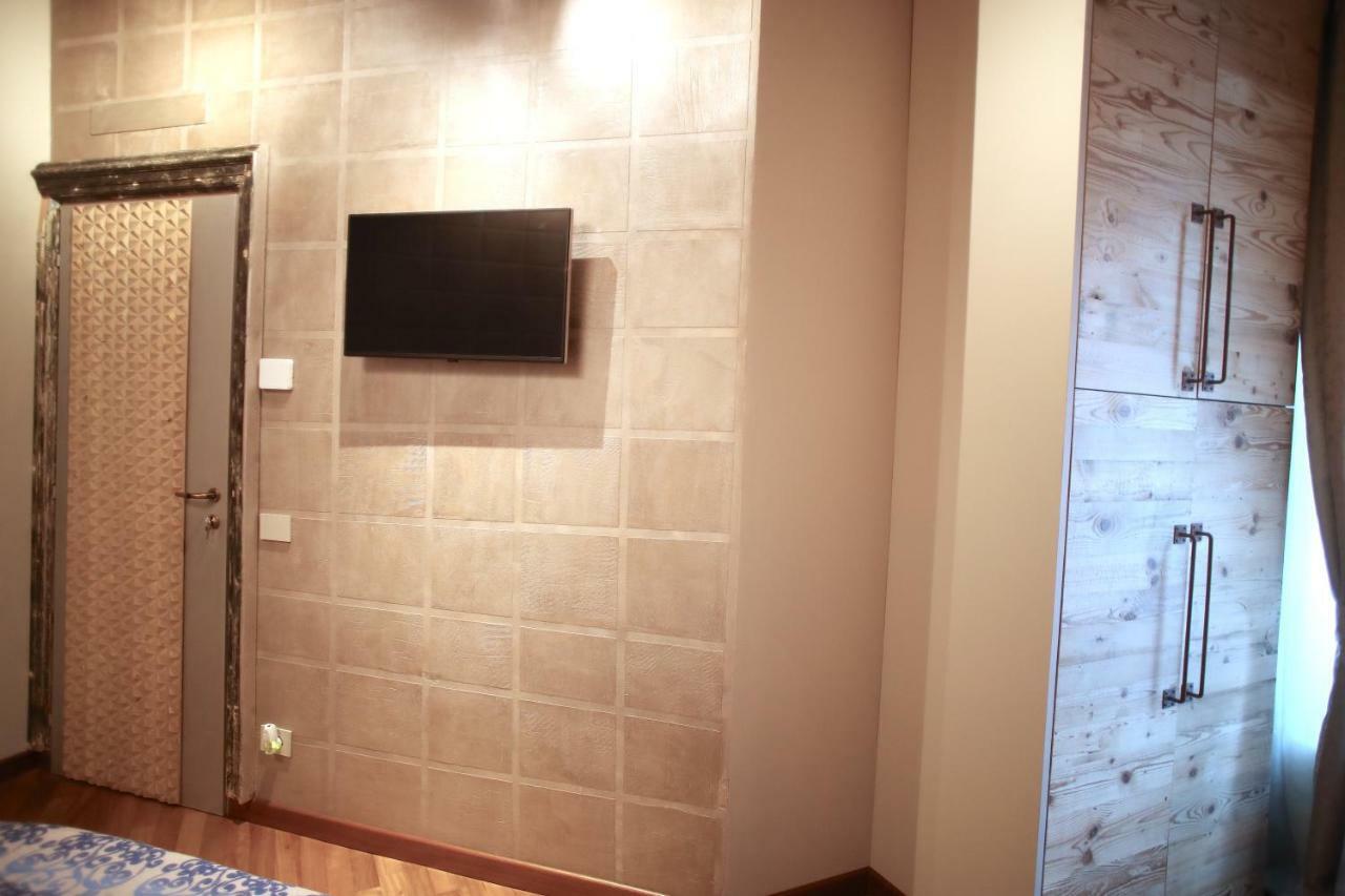Epicuro Guest House سوما لومباردو المظهر الخارجي الصورة
